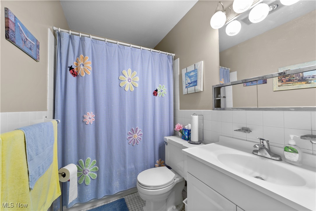 2159 Wooster Road Rocky River OH 44116