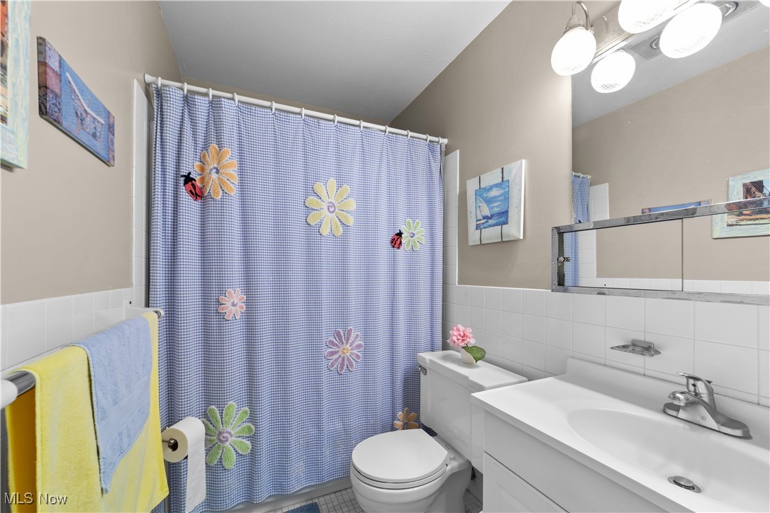 2159 Wooster Road Rocky River OH 44116