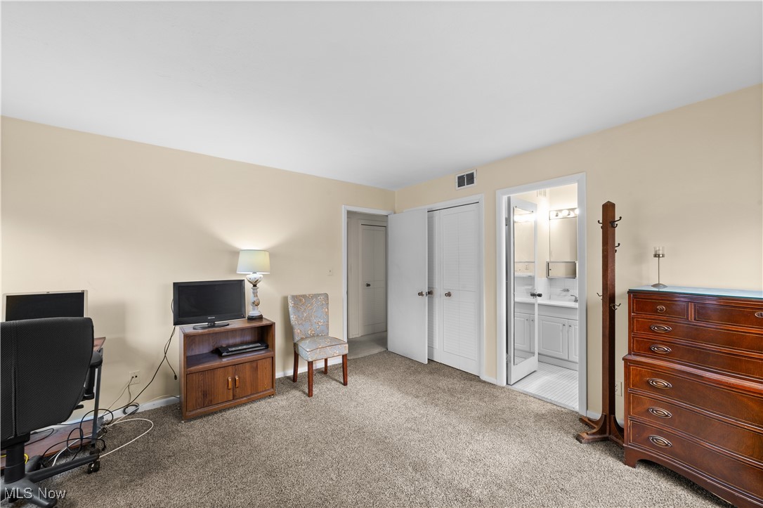 2159 Wooster Road Rocky River OH 44116