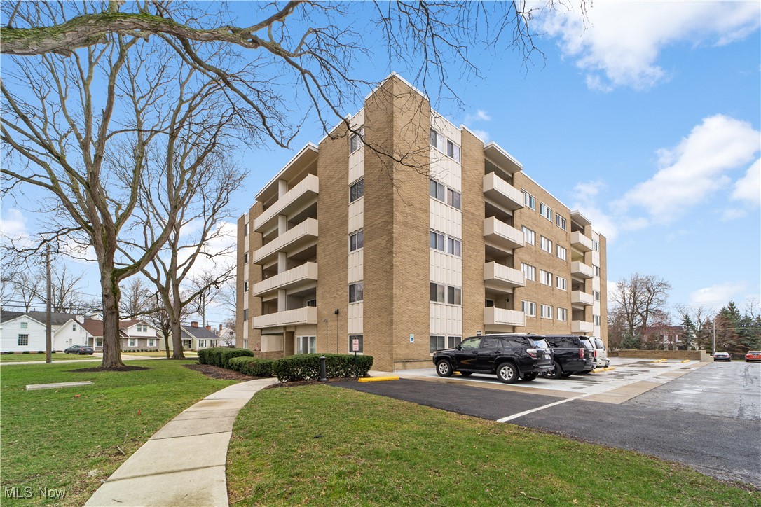 2159 Wooster Road Rocky River OH 44116