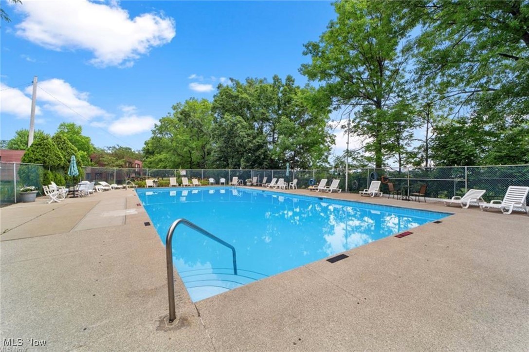 2159 Wooster Road Rocky River OH 44116