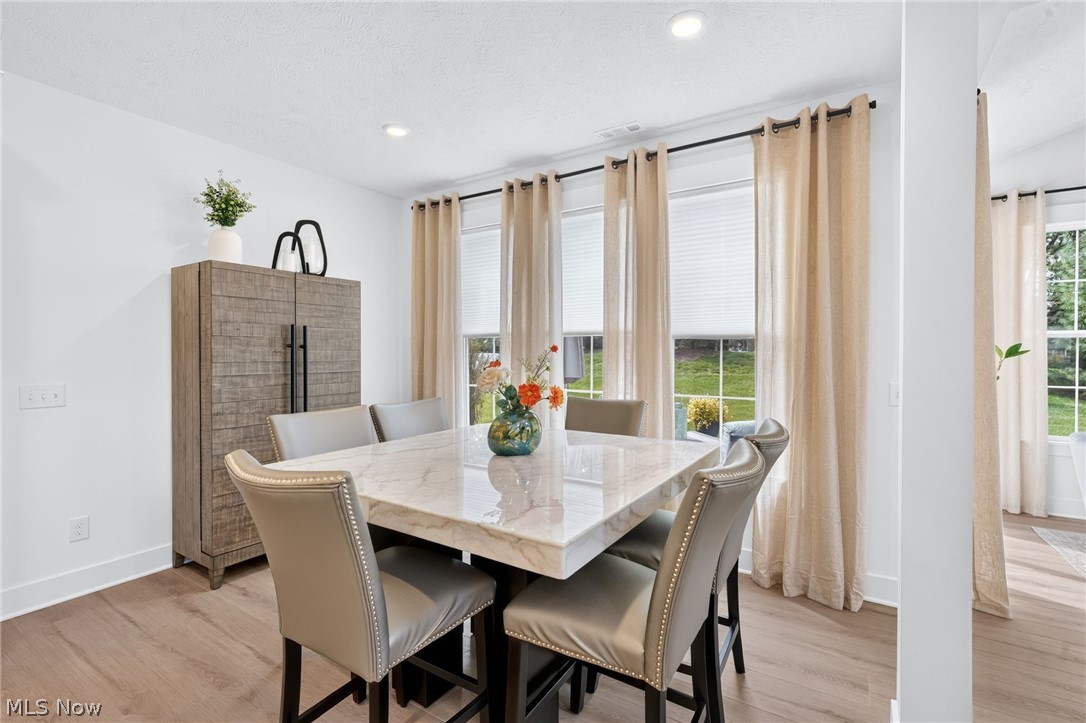 516 Port Side Drive Avon Lake OH 44012