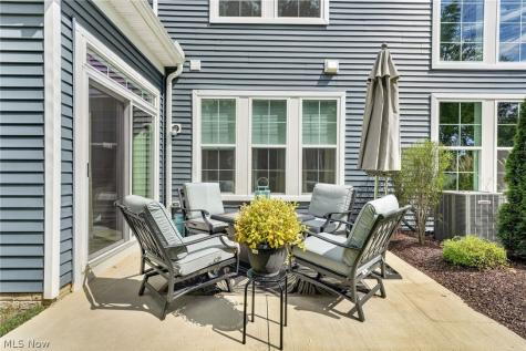 516 Port Side Drive Avon Lake OH 44012
