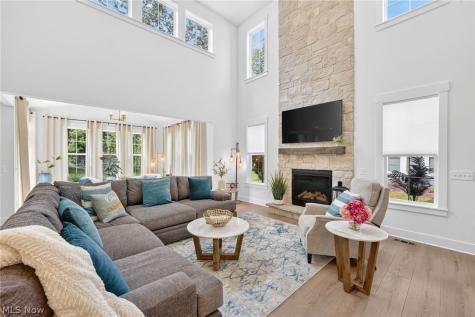 516 Port Side Drive Avon Lake OH 44012