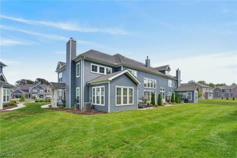 516 Port Side Drive Avon Lake OH 44012