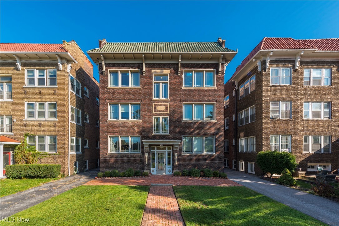 12966 Clifton Boulevard Lakewood OH 44107