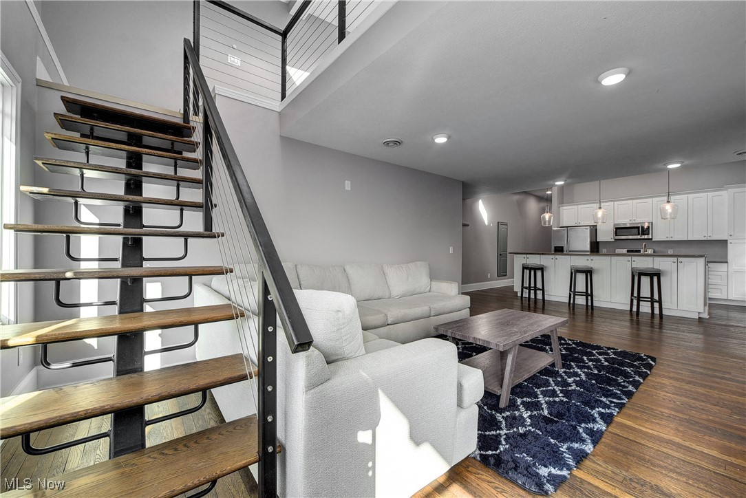 12966 Clifton Boulevard Lakewood OH 44107