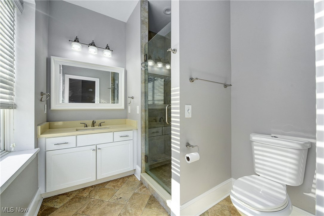 12966 Clifton Boulevard Lakewood OH 44107