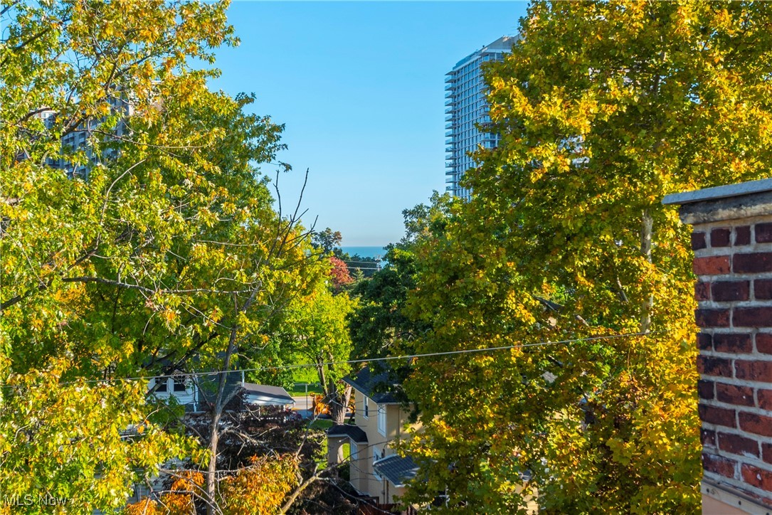 12966 Clifton Boulevard Lakewood OH 44107