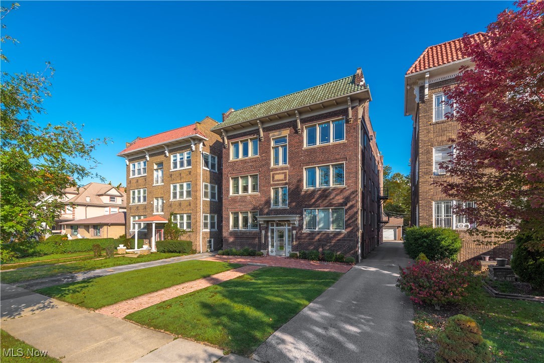 12966 Clifton Boulevard Lakewood OH 44107