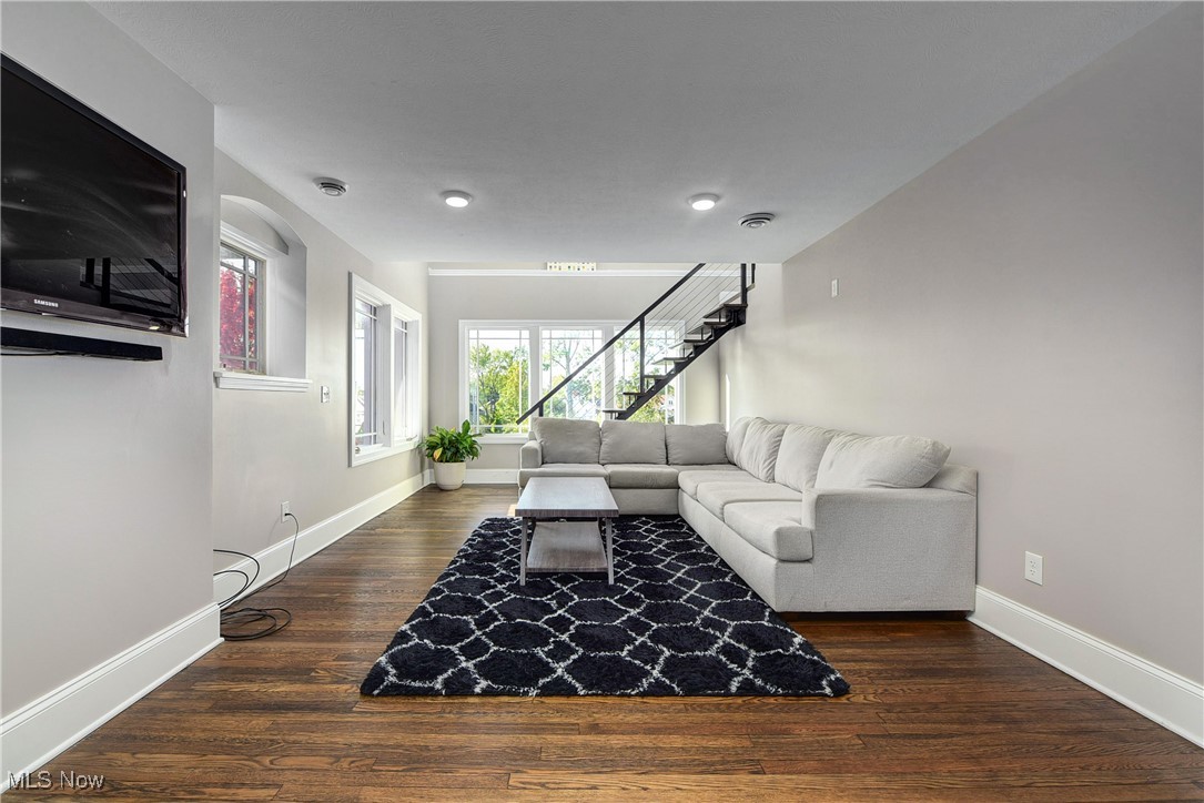 12966 Clifton Boulevard Lakewood OH 44107