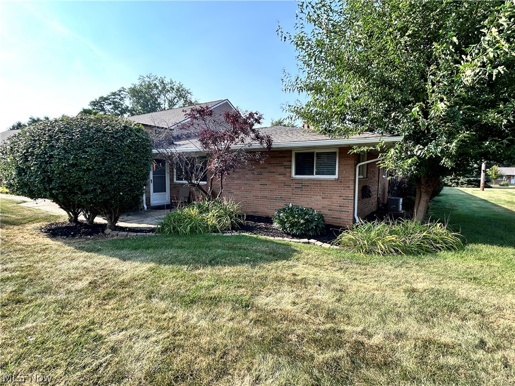 21908 River Oaks Drive Rocky River OH 44116