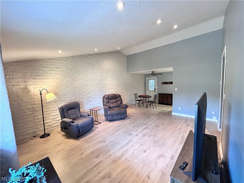 21908 River Oaks Drive Rocky River OH 44116