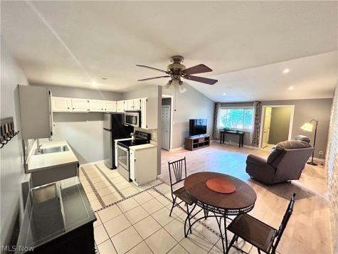 21908 River Oaks Drive Rocky River OH 44116