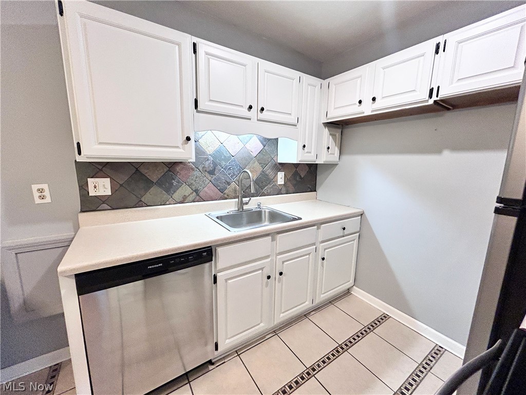 21908 River Oaks Drive Rocky River OH 44116