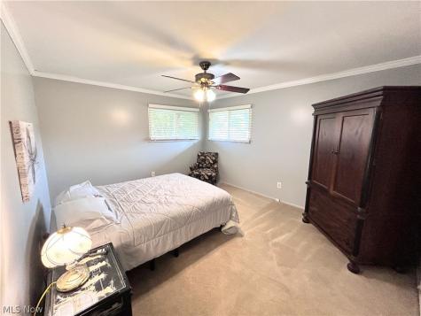 21908 River Oaks Drive Rocky River OH 44116