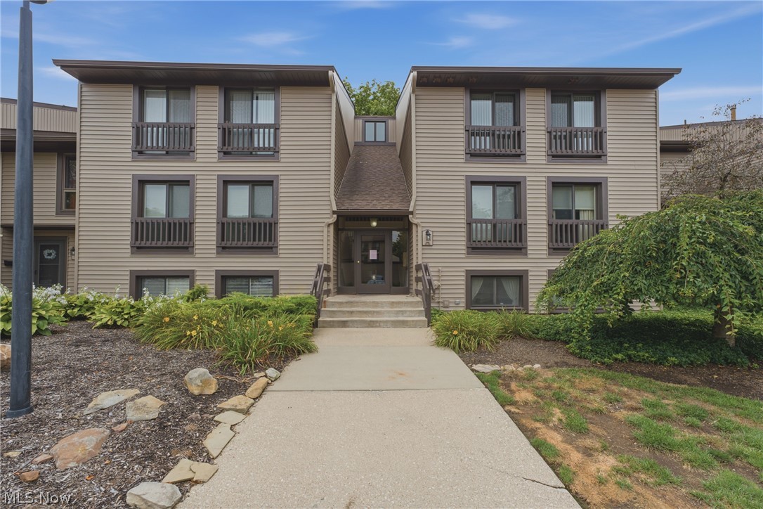 1105 Canyon View Road Northfield OH 44067
