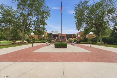 1105 Canyon View Road Northfield OH 44067