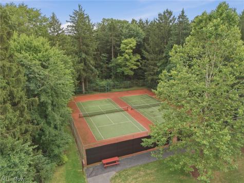 1105 Canyon View Road Northfield OH 44067