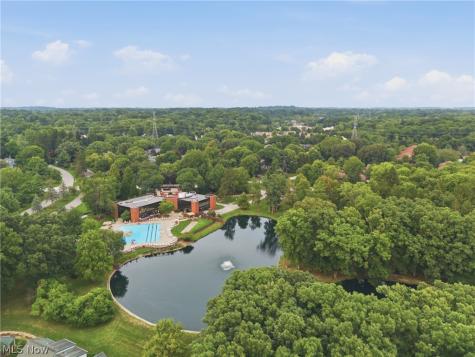 1105 Canyon View Road Northfield OH 44067