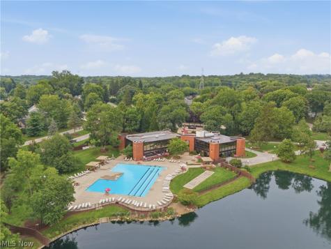 1105 Canyon View Road Northfield OH 44067