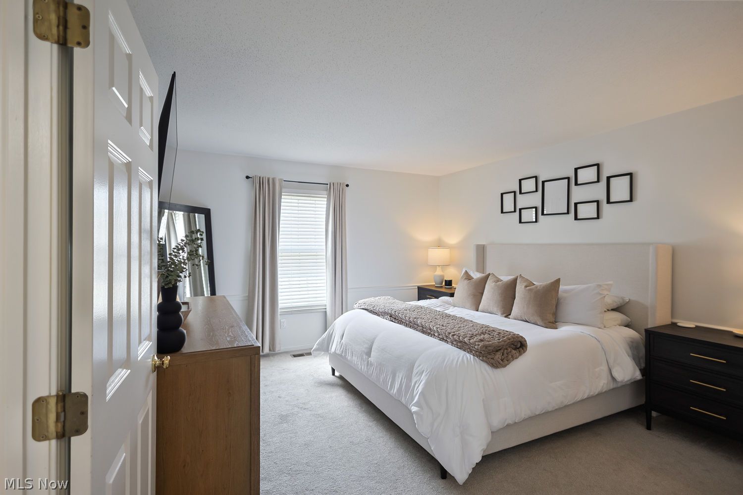 30603 Cambridge Circle Bay Village OH 44140