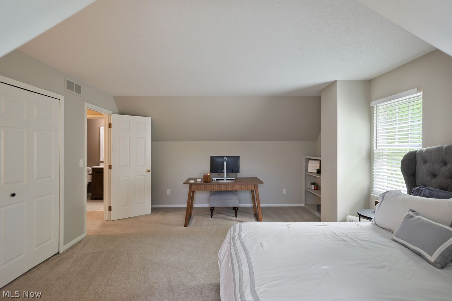 30603 Cambridge Circle Bay Village OH 44140