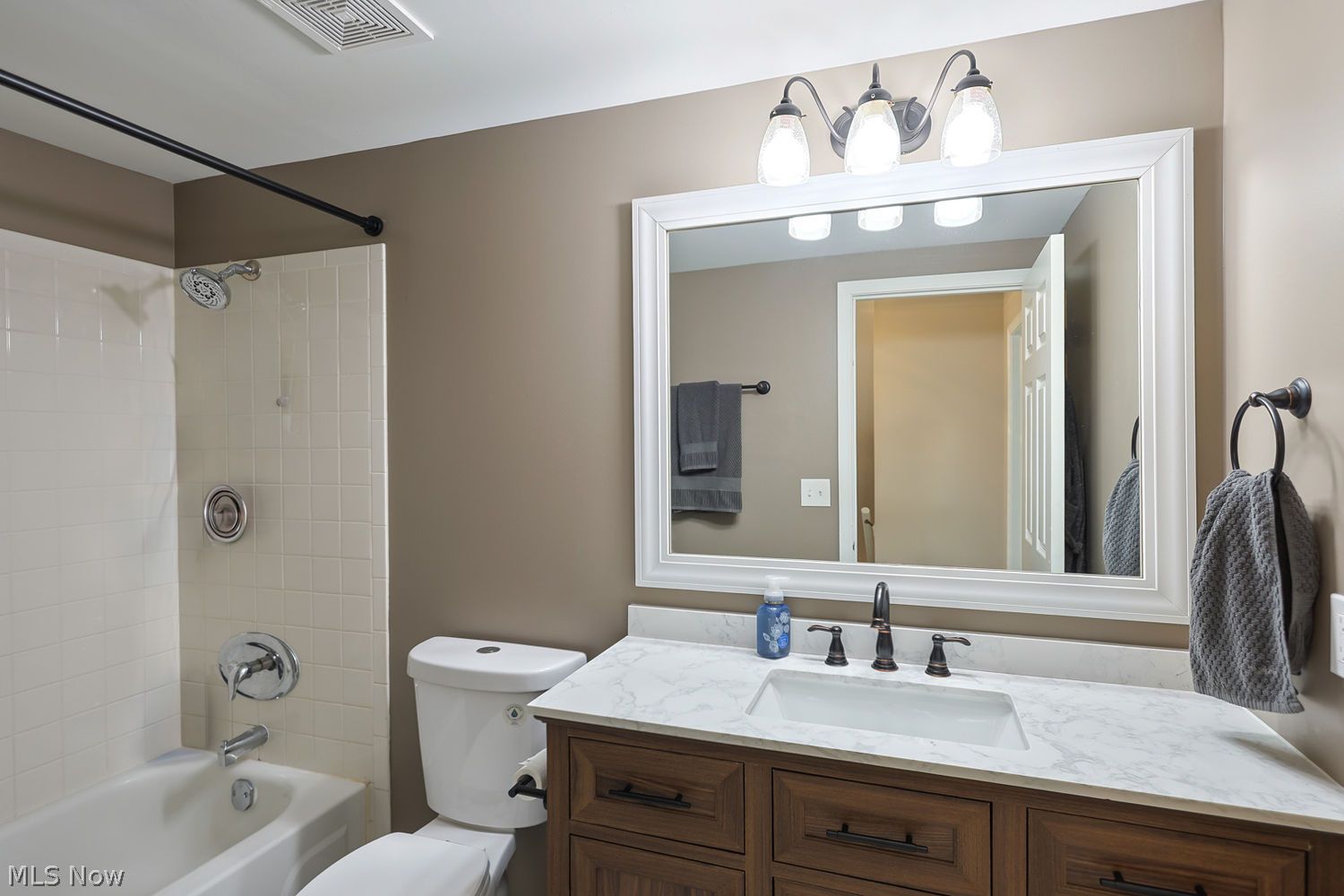 30603 Cambridge Circle Bay Village OH 44140