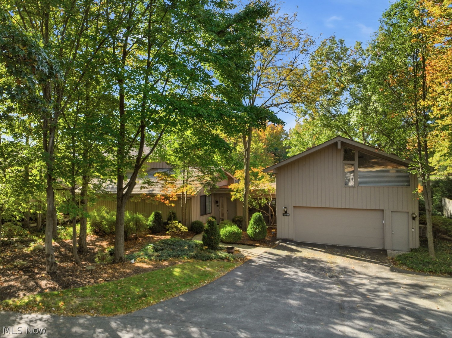 725-19 Windward Drive S Aurora OH 44202