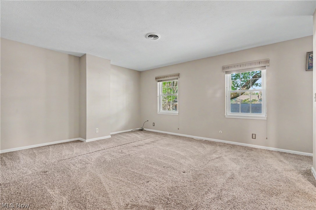 78 Yardley Lane Akron OH 44313