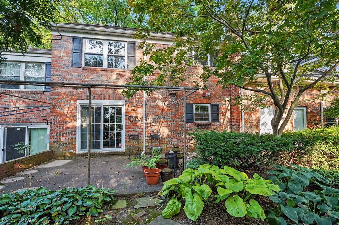 78 Yardley Lane Akron OH 44313