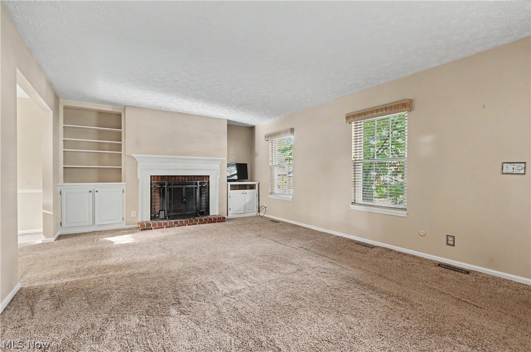 78 Yardley Lane Akron OH 44313