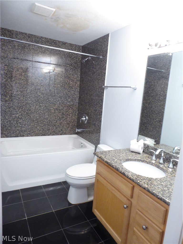 1237 Washington Avenue Cleveland OH 44113