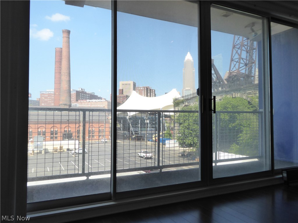1237 Washington Avenue Cleveland OH 44113