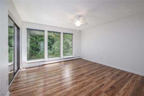 654 Meredith Lane Cuyahoga Falls OH 44223