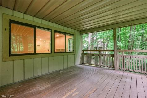 654 Meredith Lane Cuyahoga Falls OH 44223