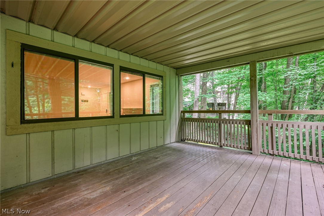 654 Meredith Lane Cuyahoga Falls OH 44223