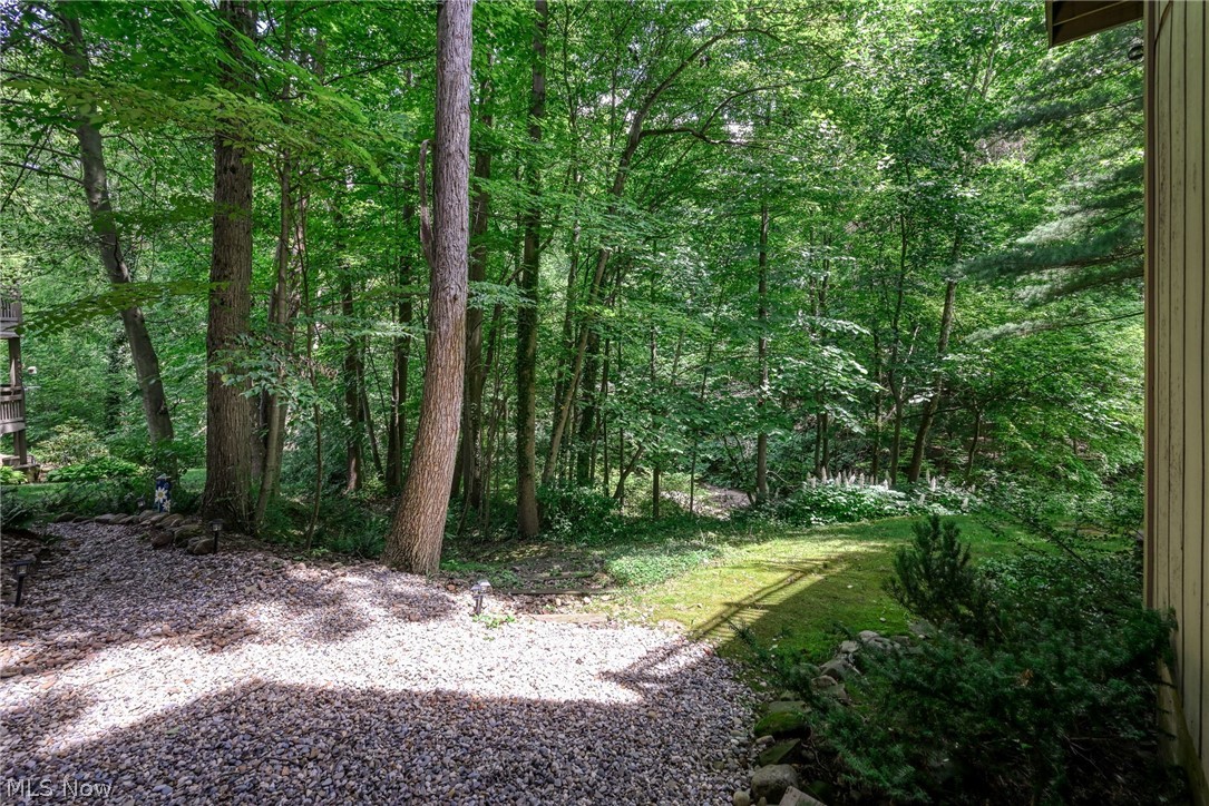 654 Meredith Lane Cuyahoga Falls OH 44223