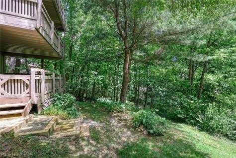 654 Meredith Lane Cuyahoga Falls OH 44223