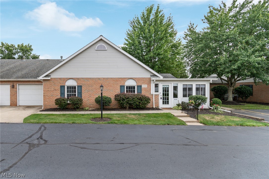 1530 Rhine River Road NW Uniontown OH 44685