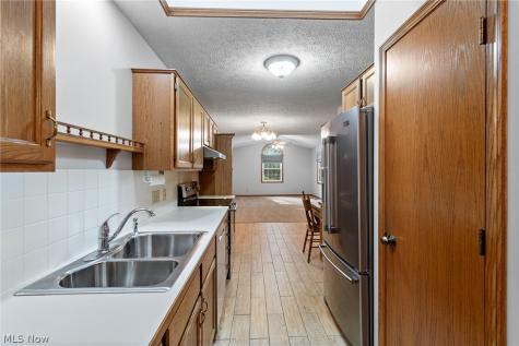 1530 Rhine River Road NW Uniontown OH 44685