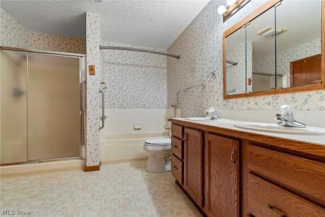 1530 Rhine River Road NW Uniontown OH 44685