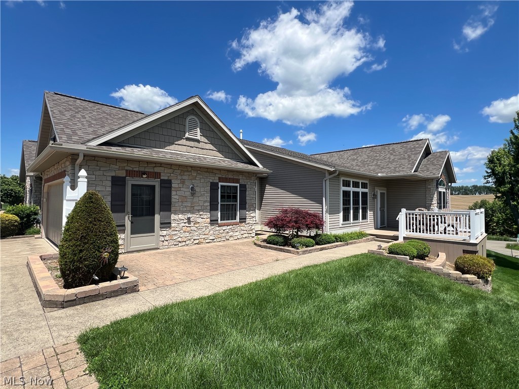 203 Heritage Crossing SE Sugarcreek OH 44681