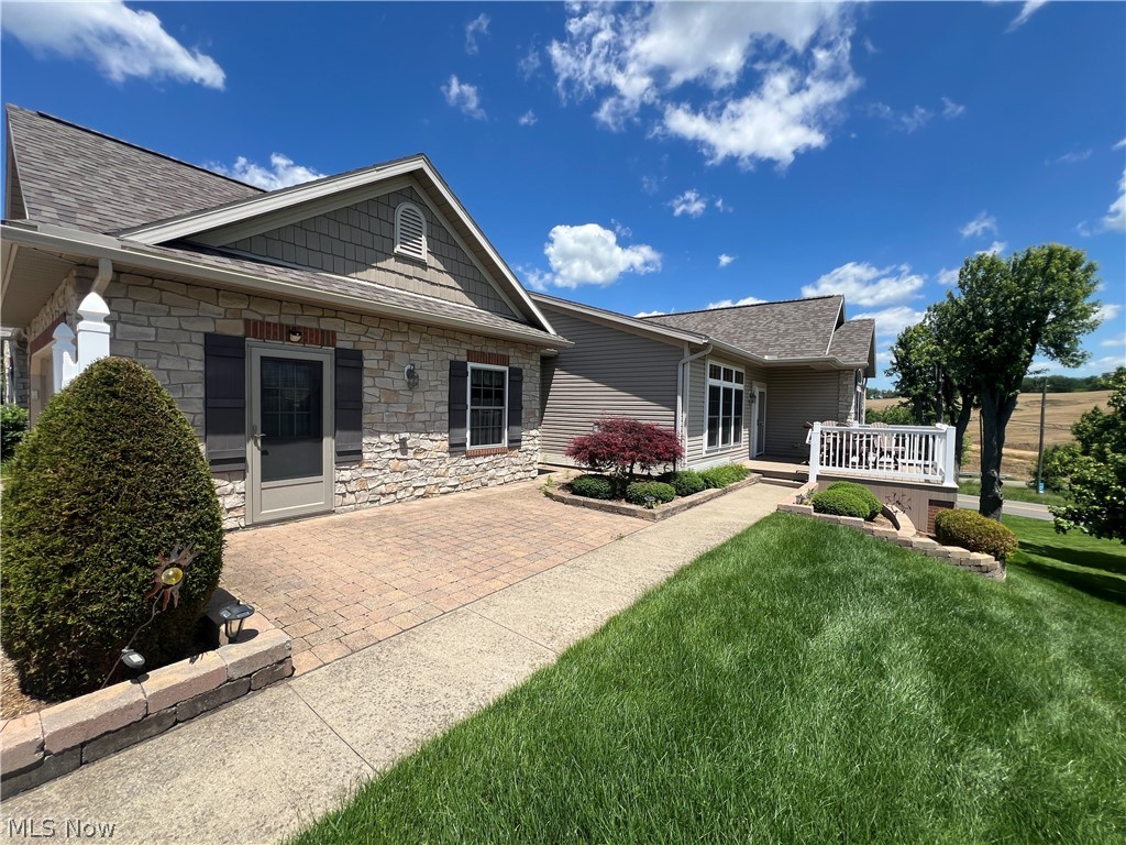 203 Heritage Crossing SE Sugarcreek OH 44681