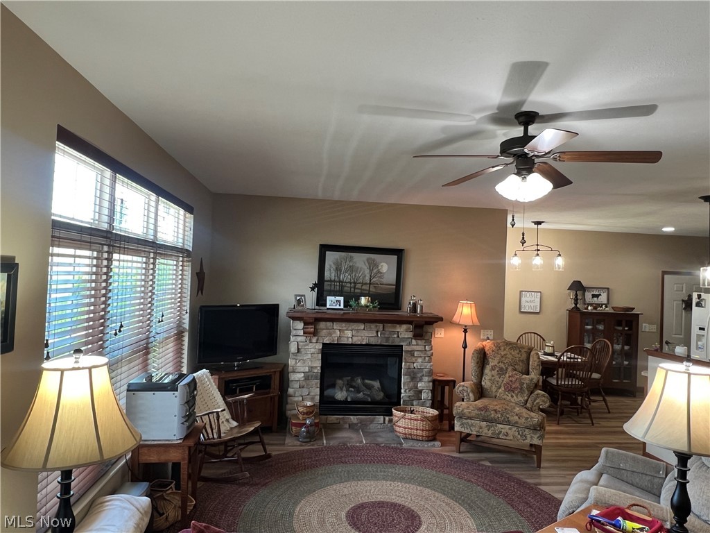 203 Heritage Crossing SE Sugarcreek OH 44681