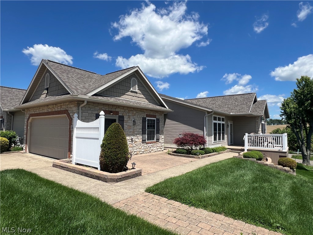 203 Heritage Crossing SE Sugarcreek OH 44681