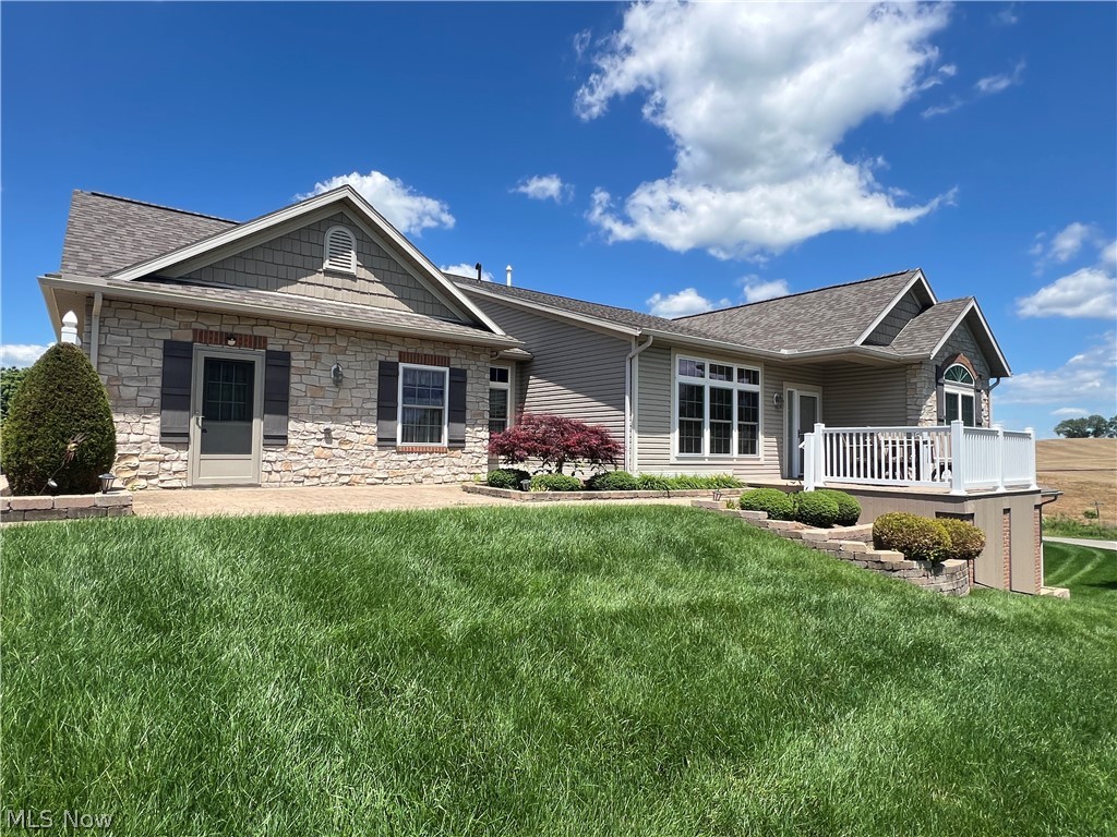 203 Heritage Crossing SE Sugarcreek OH 44681