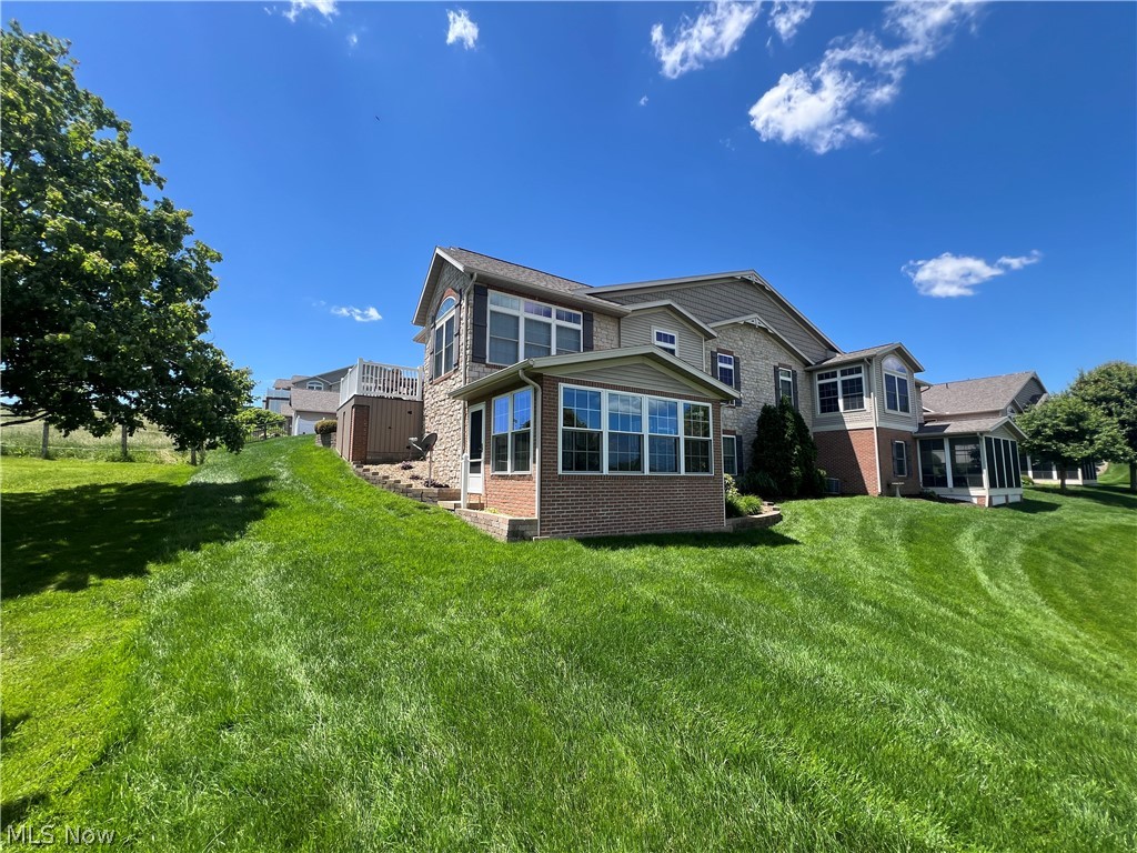 203 Heritage Crossing SE Sugarcreek OH 44681