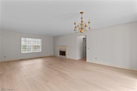 14395 Fullers Lane Strongsville OH 44149