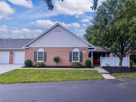 1543 Danube Drive NW Uniontown OH 44685